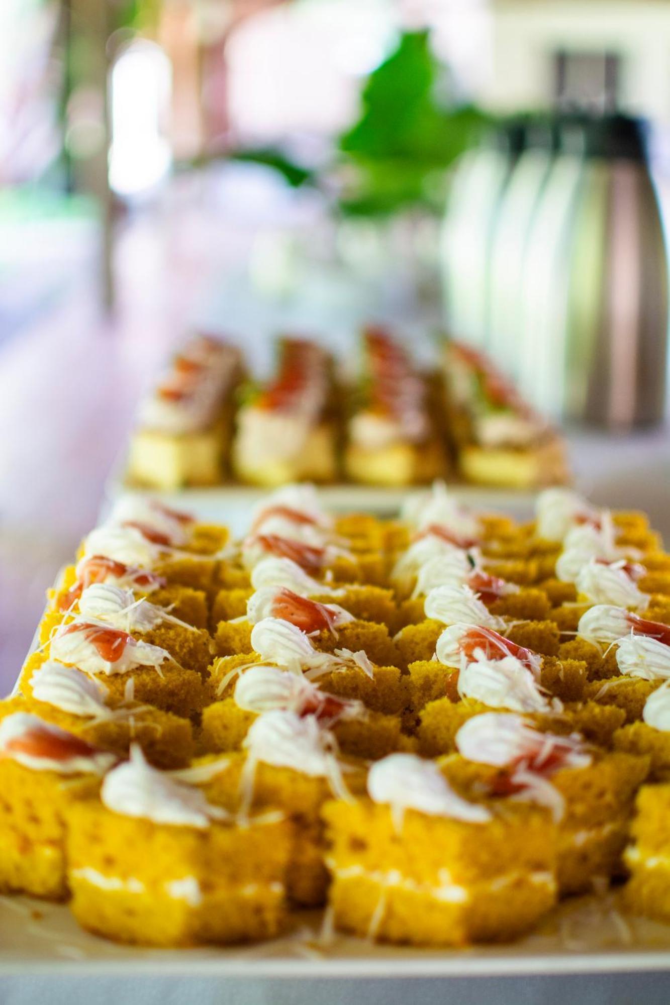 Diamonds Leisure Beach & Golf Resort Диани-Бич Экстерьер фото A display of canapés