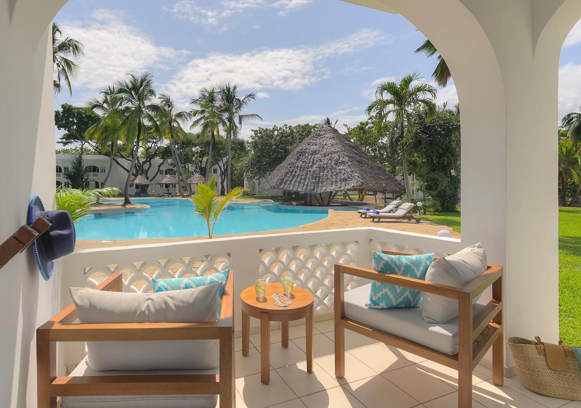 Diamonds Leisure Beach & Golf Resort Диани-Бич Экстерьер фото The Tides Hotel